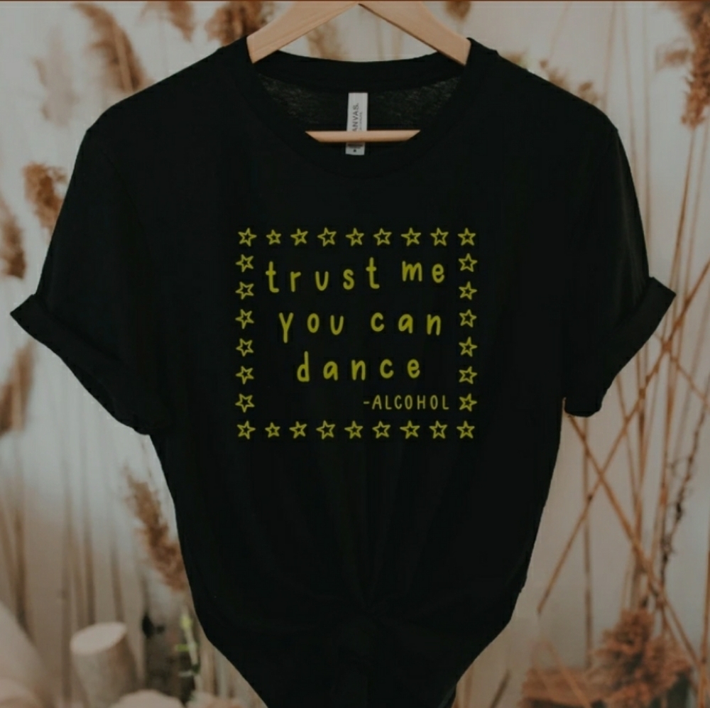 BOUTIQUE TEE